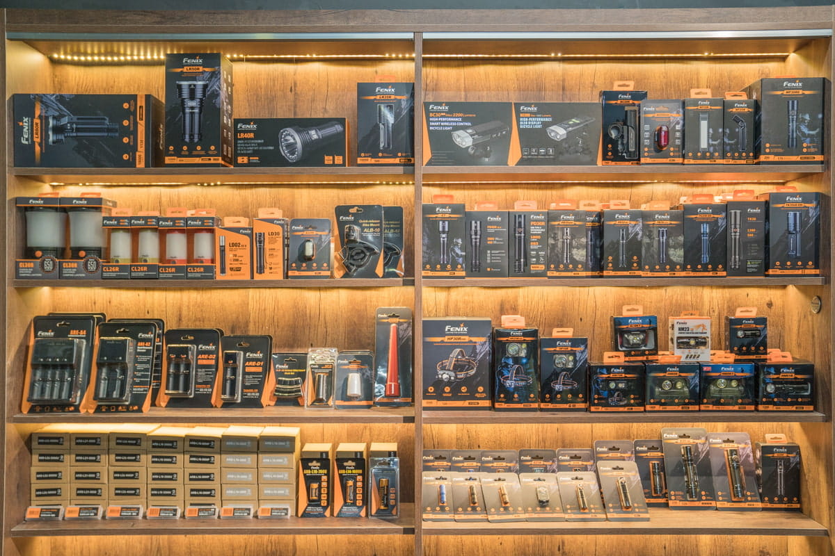 Bộ sưu tầm đèn siêu khủng của Chuyentactical