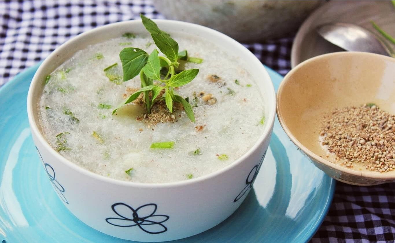Cháo mắc chung một món ăn đặc sản được ưa chuộng vào mùa lạnh của người dân Tà Xùa