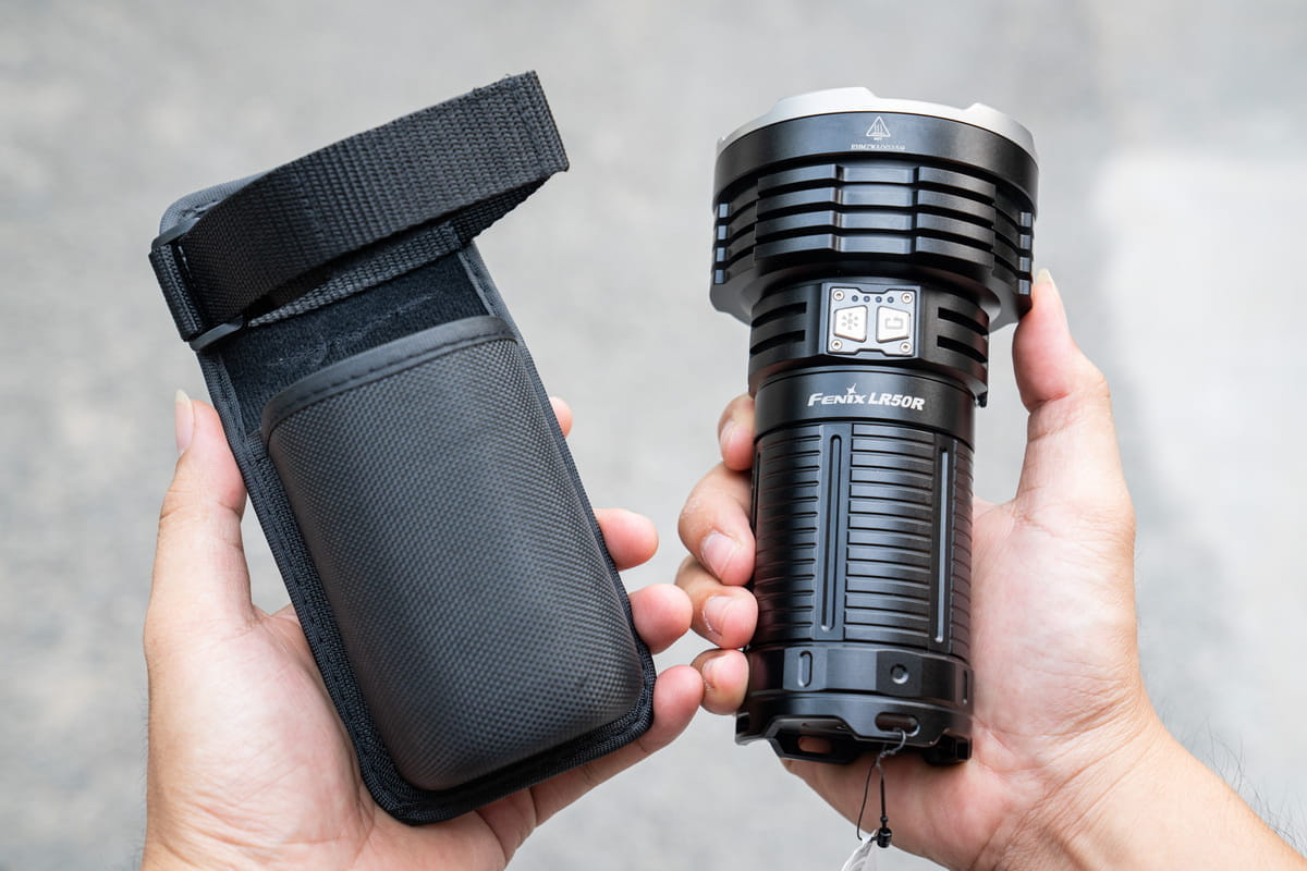 Đèn pin siêu sáng Fenix LR50R