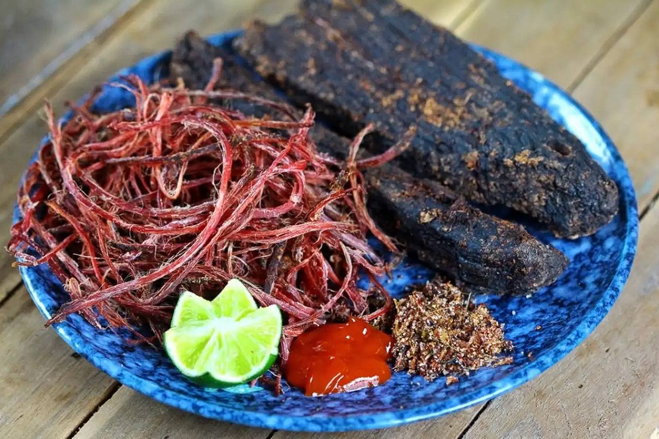 Thịt trâu gác bếp ở Tà Xùa