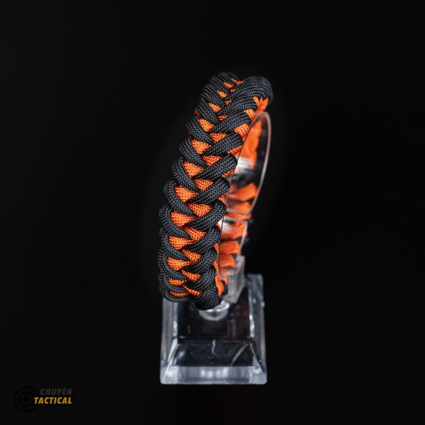 Vòng tay Paracord Shark Jaw Bone Molten