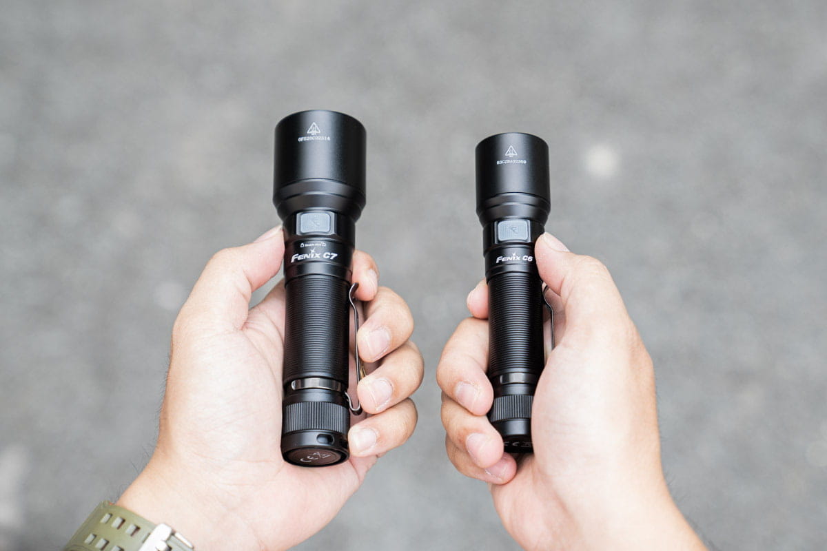 Đèn pin Fenix C6 V3.0 và C7 có thiết kế đơn giản, không cầu kỳ, góc cạnh