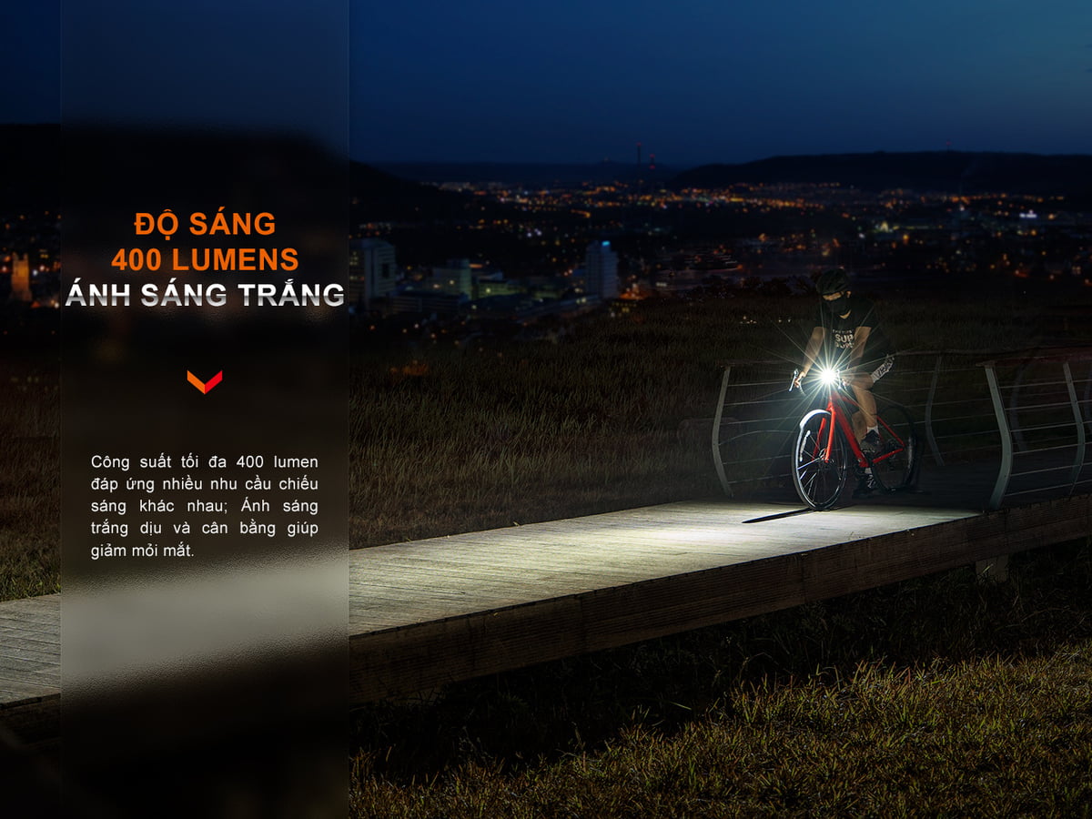 Đèn Pin Xe Đạp Fenix BC15R dung lượng pin lên đến 2600mAh.