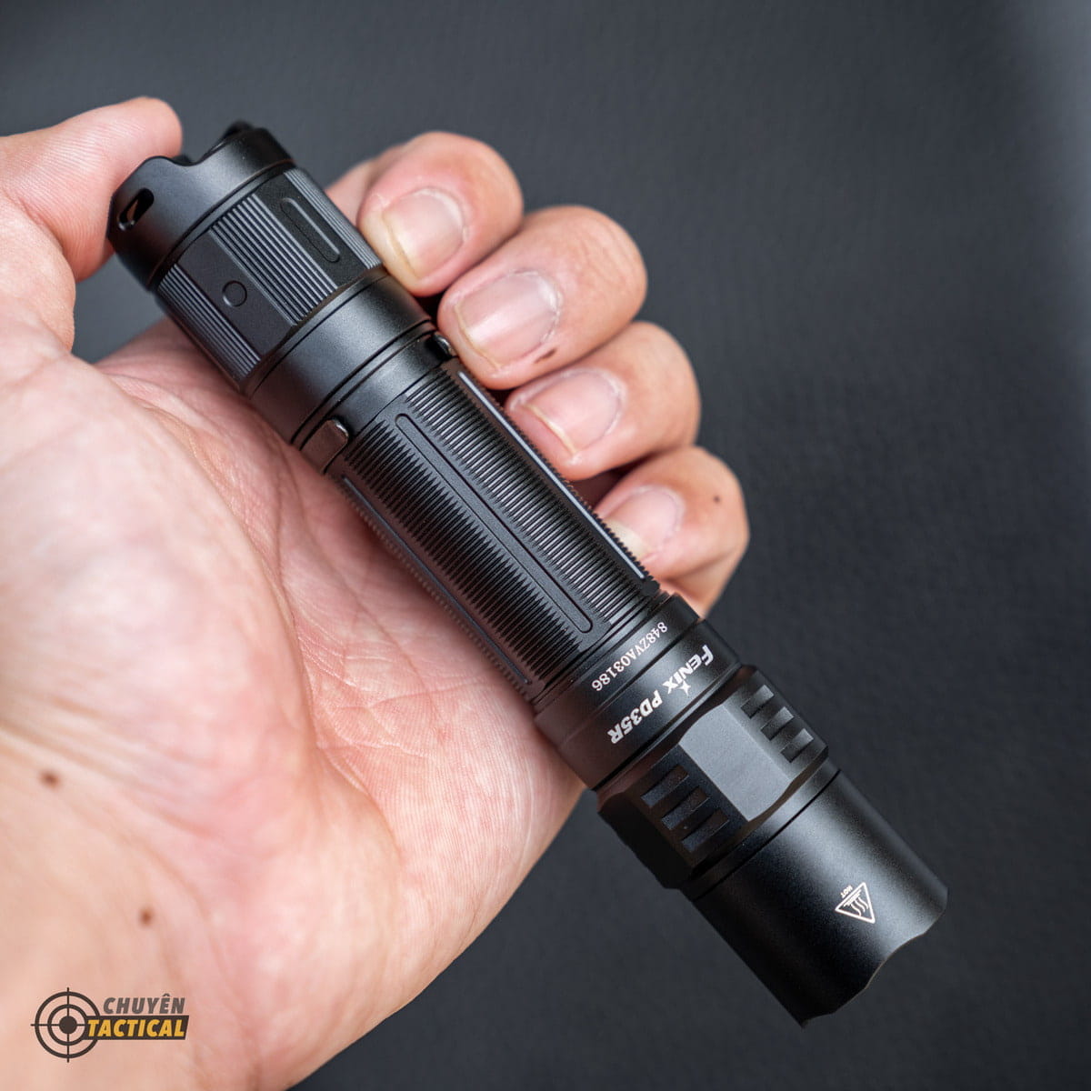 Đèn pin Fenix PD35R 