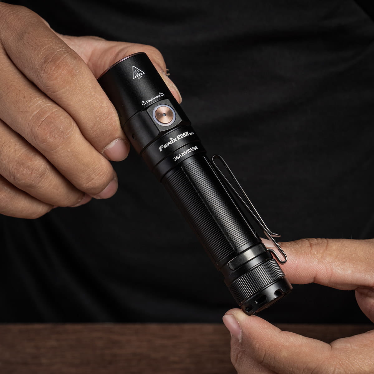 den pin fenix e28r