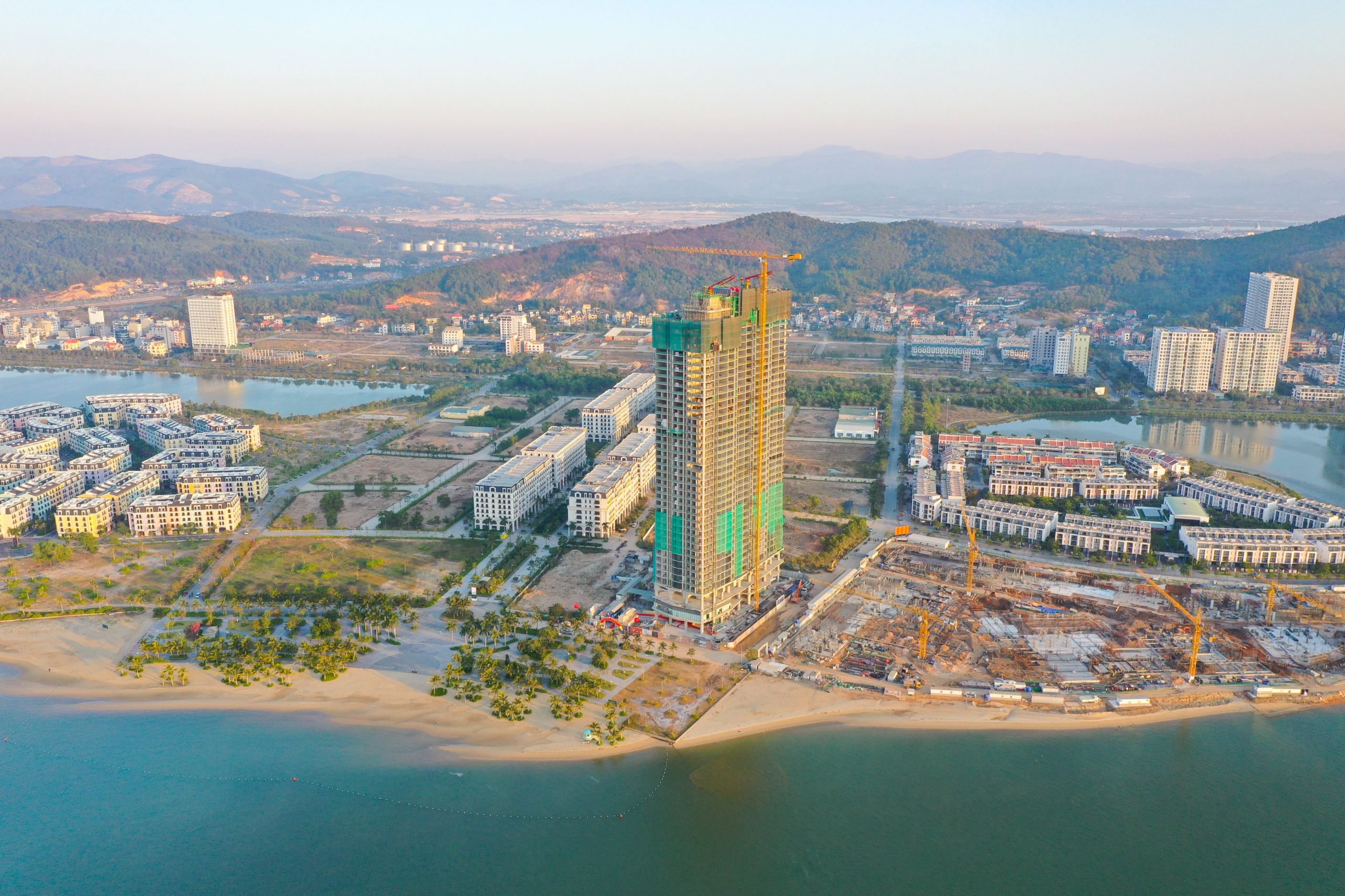 ALACARTE HẠ LONG