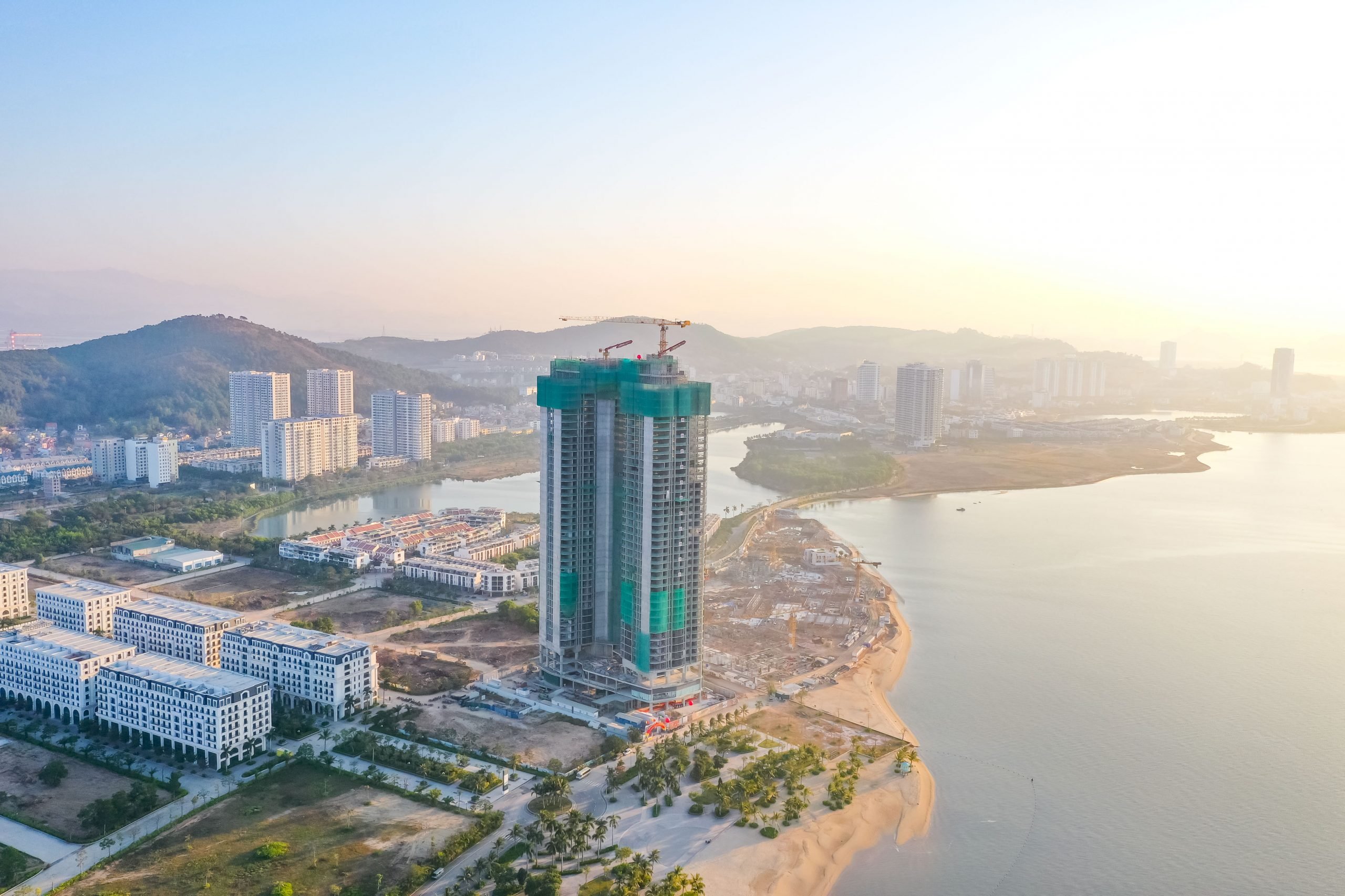 ALACARTE HẠ LONG