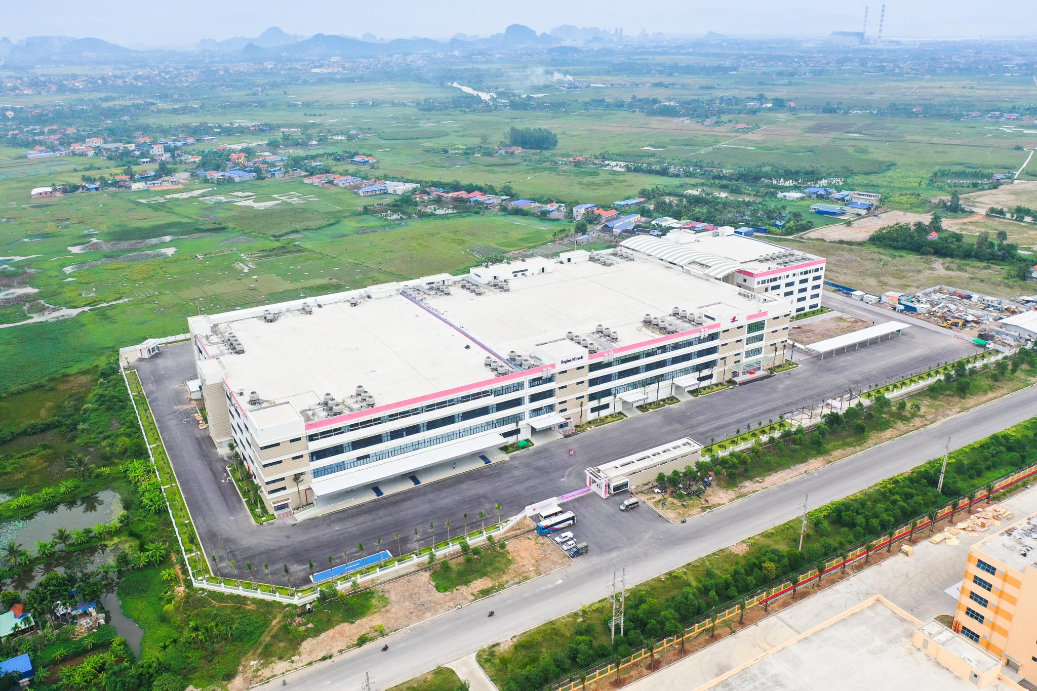 Nhà xưởng Regina Miracle International Vietnam (GĐ 5,6,7,8)