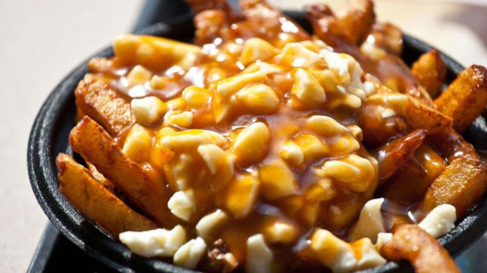 Poutine món ăn hấp dẫn ngày Tết Canada