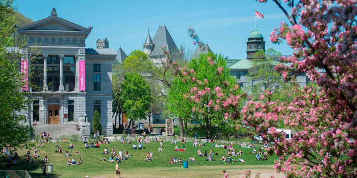 diem-du-lich-hap-dan-tai-canada